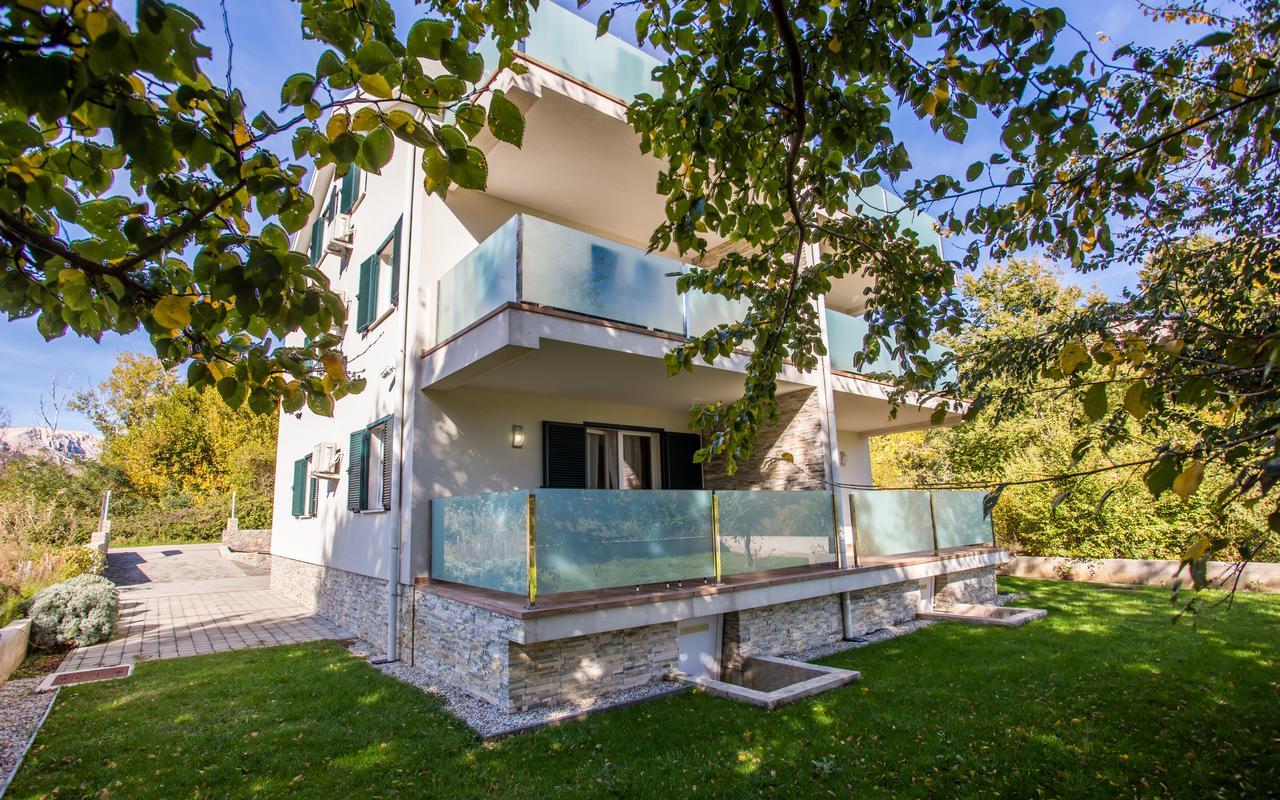 Apartments Lavanda Baska  Bagian luar foto
